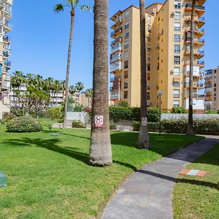 Cubo's Sol Y Arena Playamar טורמולינוס